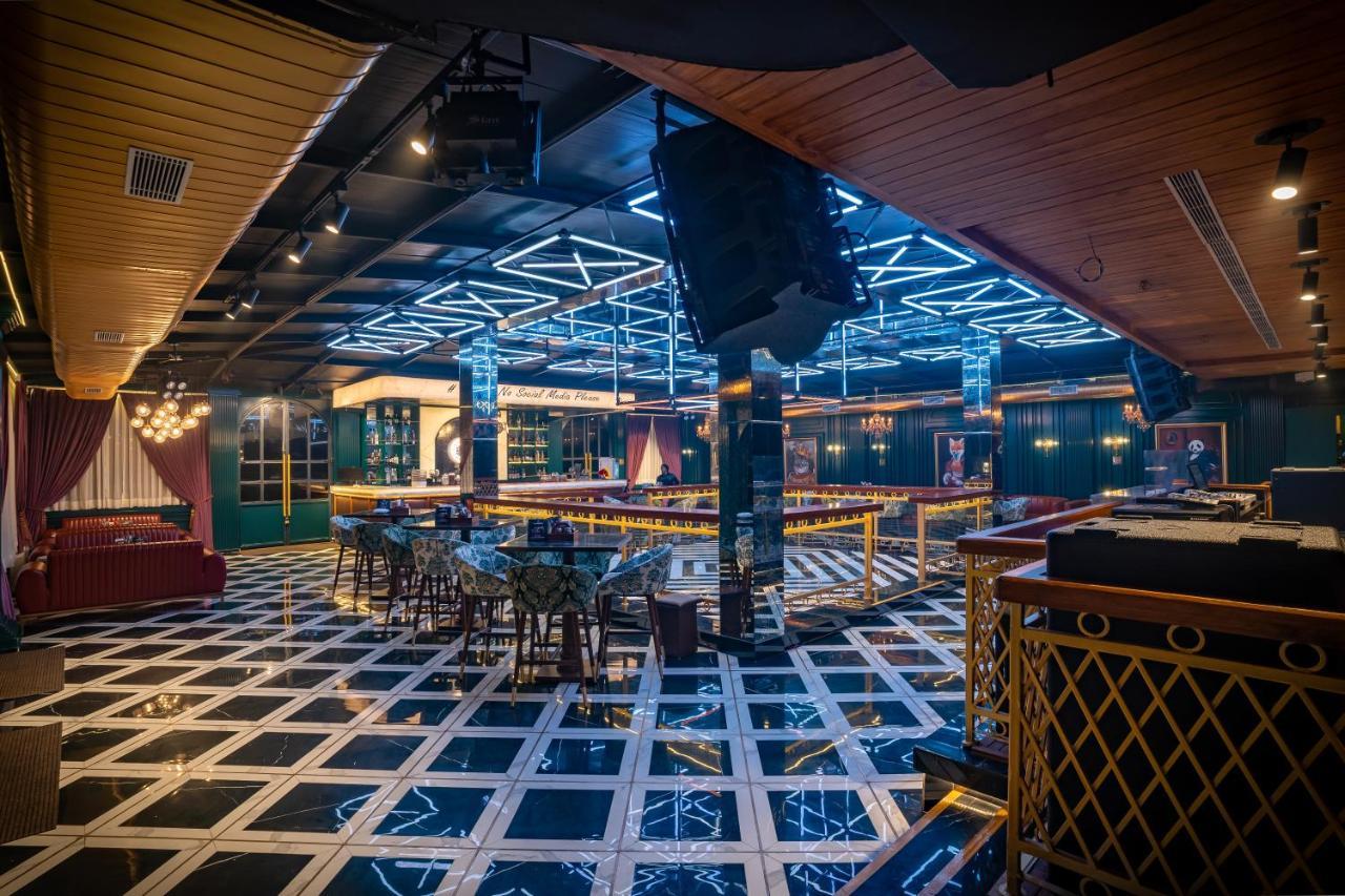 เดอะ เรเดียนต์ รีสอร์ต Hotel โคราฆปุระ ภายนอก รูปภาพ