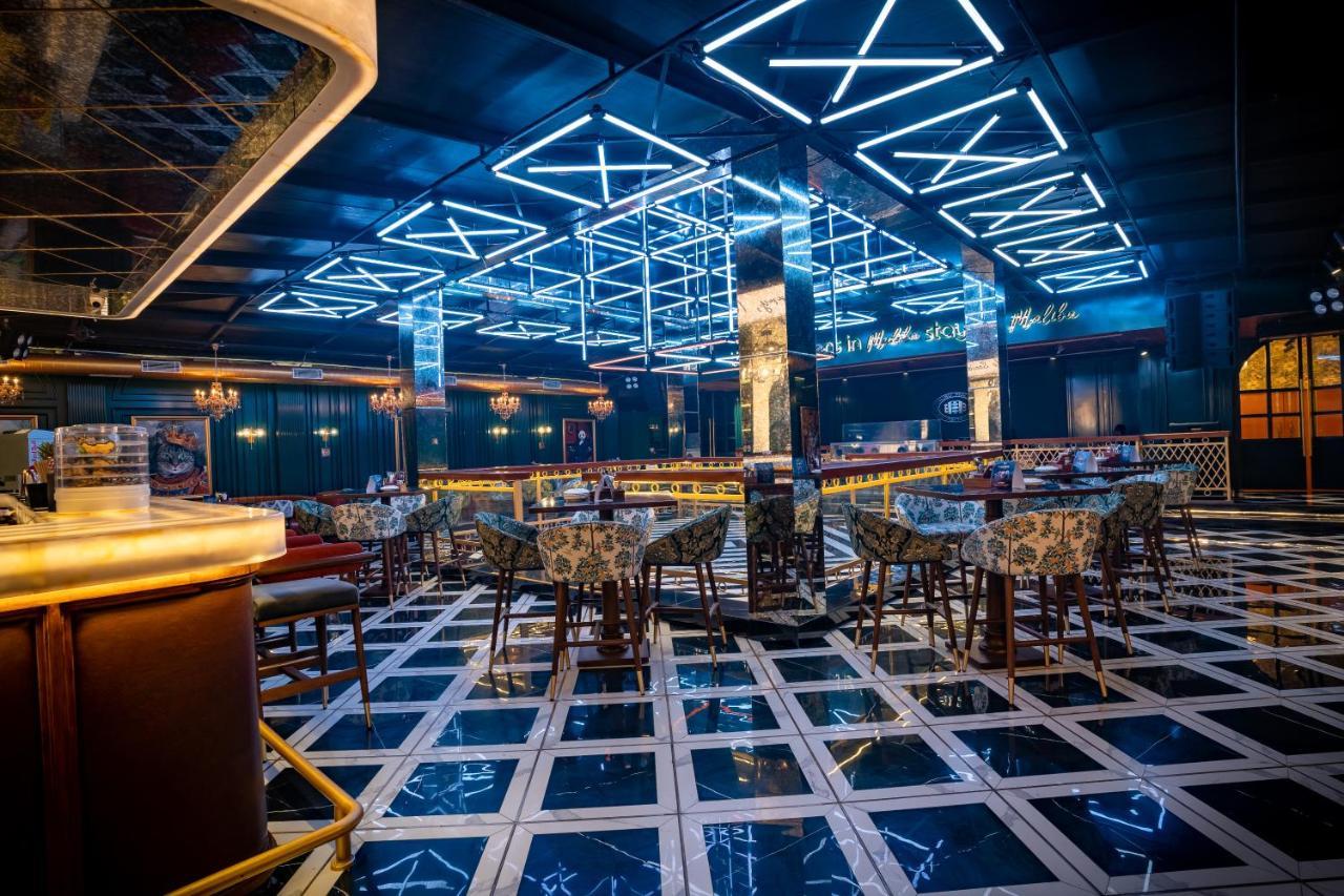 เดอะ เรเดียนต์ รีสอร์ต Hotel โคราฆปุระ ภายนอก รูปภาพ